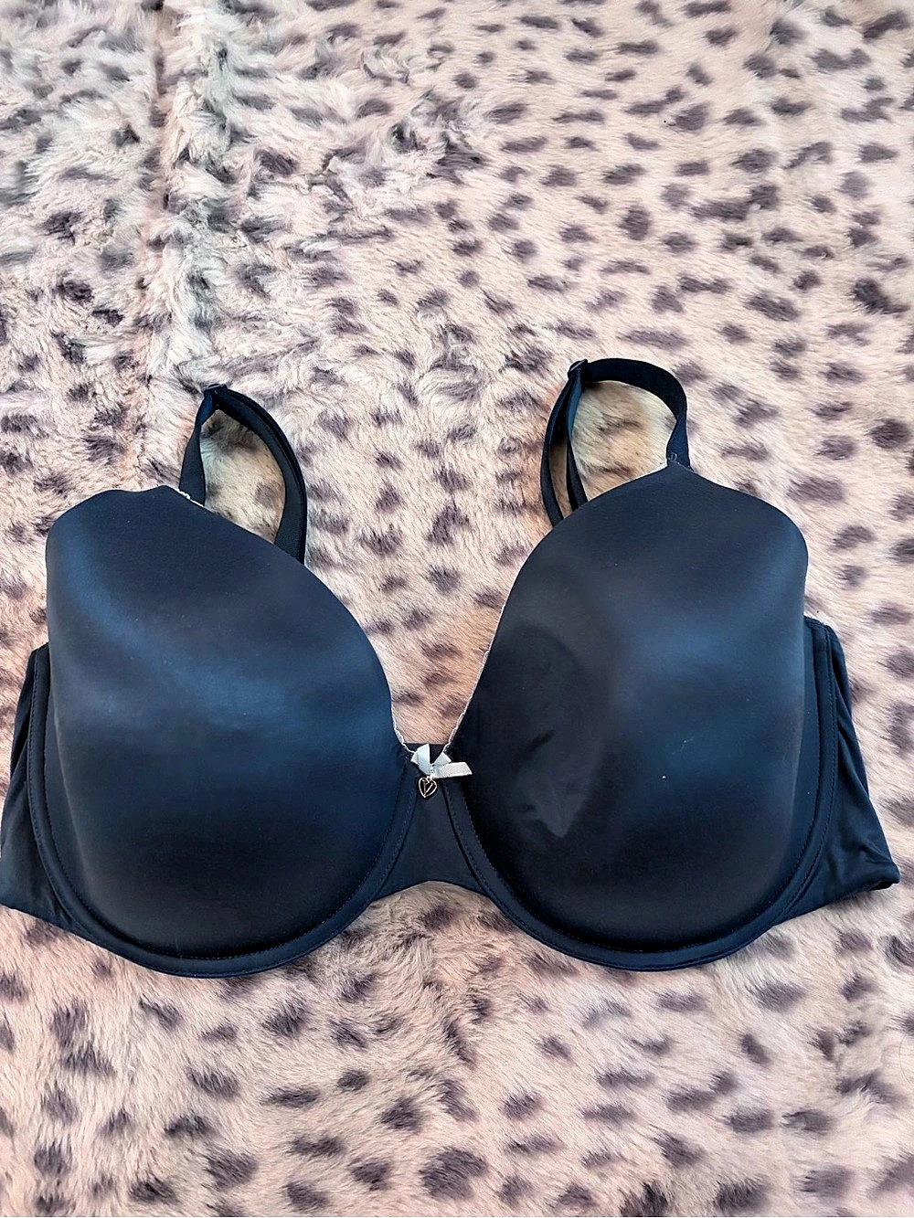 Victoria's Secret Body by Victoria Perfect Shape Smooth Push-Up Bra